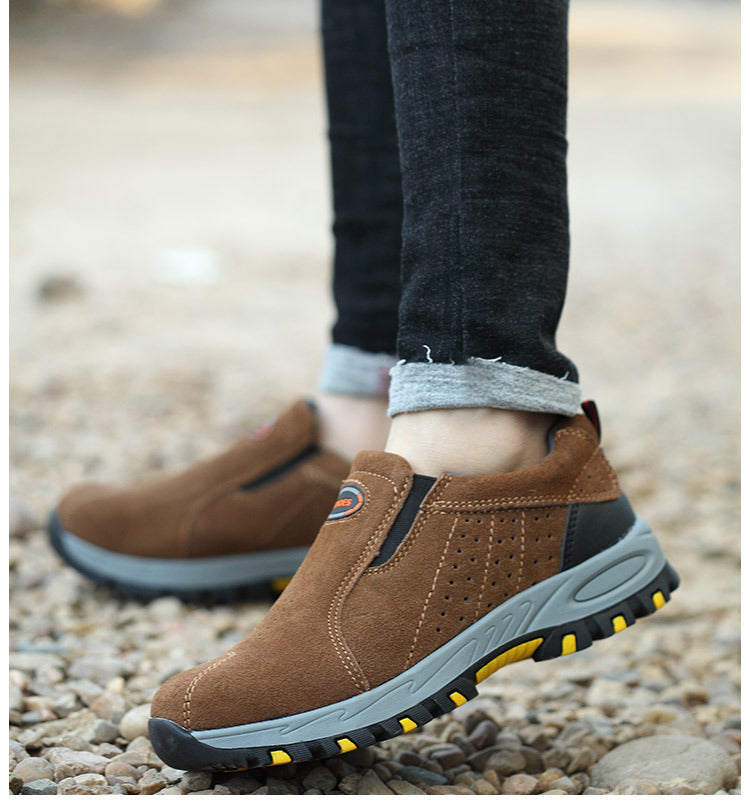 Anti-smash and anti-perforation steel toe cap shoes
