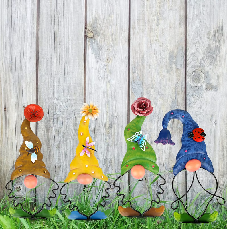 š„Gnome Set of 4 Yard Stakes